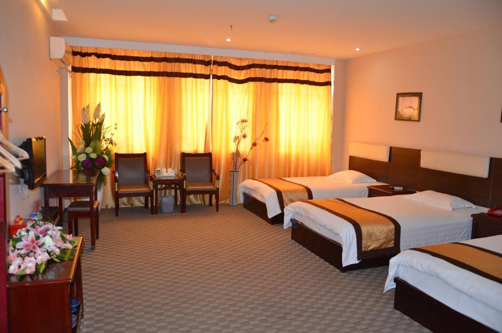 Wudangshan Yinjie Holiday Hotel Danjiangkou Zimmer foto